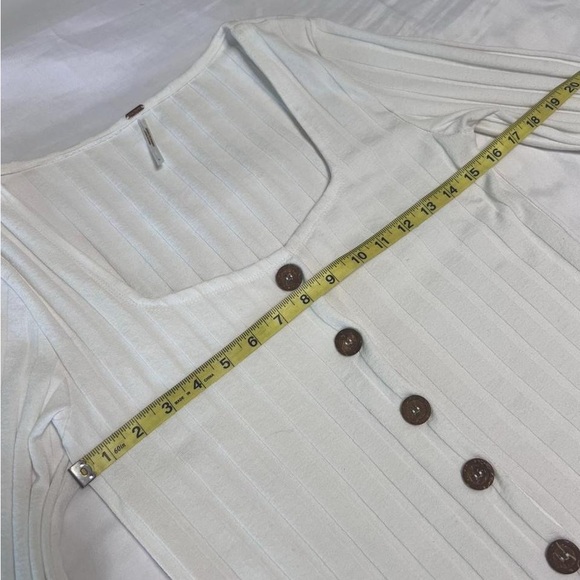 Free People Ribbed Button-Front Top - Picture 4 of 7